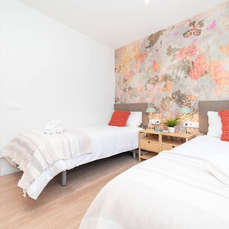 Soler Apartments ซานต์อาเตรียเดเบซอซ ภายนอก รูปภาพ