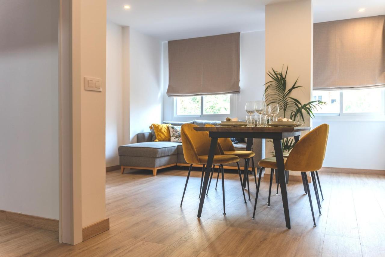 Soler Apartments ซานต์อาเตรียเดเบซอซ ภายนอก รูปภาพ