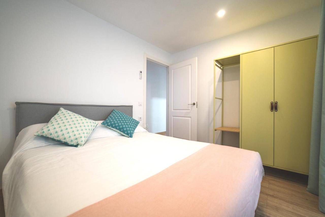 Soler Apartments ซานต์อาเตรียเดเบซอซ ภายนอก รูปภาพ