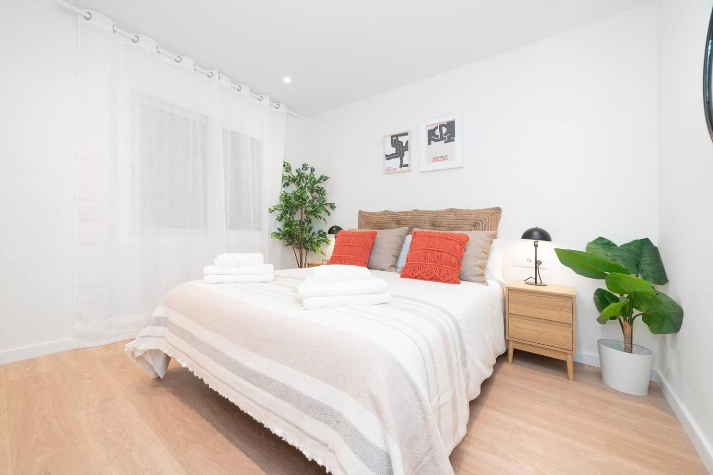 Soler Apartments ซานต์อาเตรียเดเบซอซ ภายนอก รูปภาพ