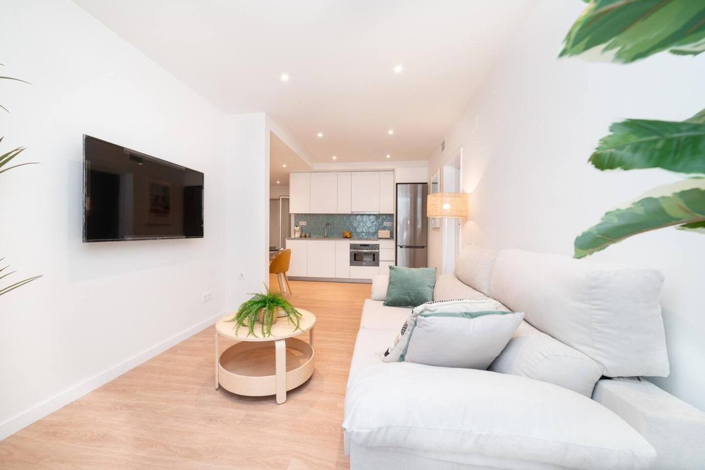 Soler Apartments ซานต์อาเตรียเดเบซอซ ภายนอก รูปภาพ